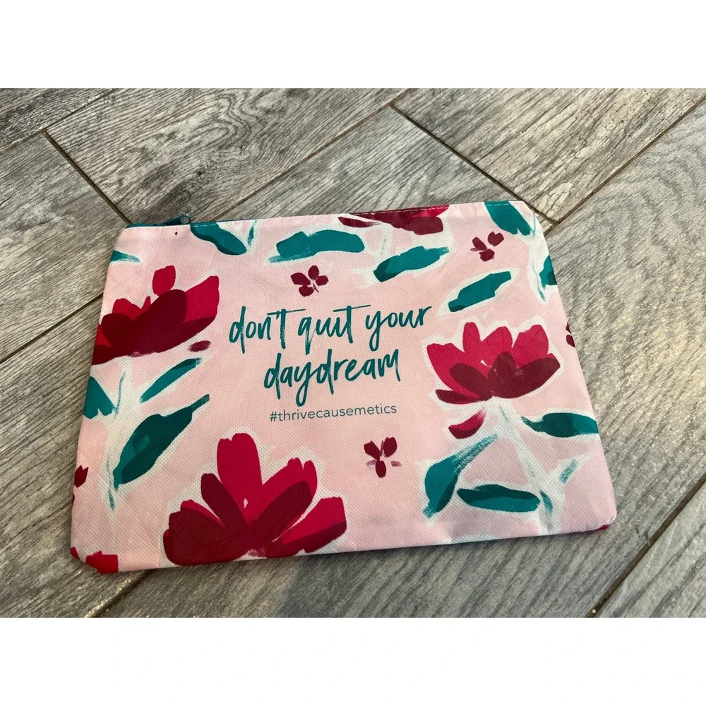 Thrive Cosmetics Makeup Bag Throw Kindness Around Like‎ Confetti NWT Travel Case